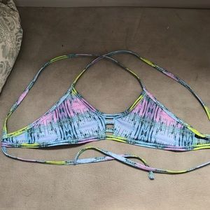 JOLYN RARE Printed Tomcat top